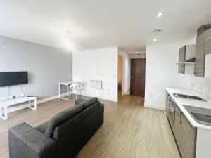 Lounge- click for photo gallery